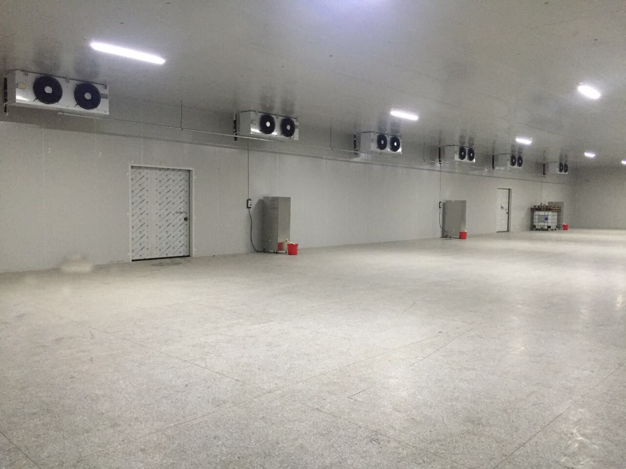 亳州森凯双开平移冷库门价格